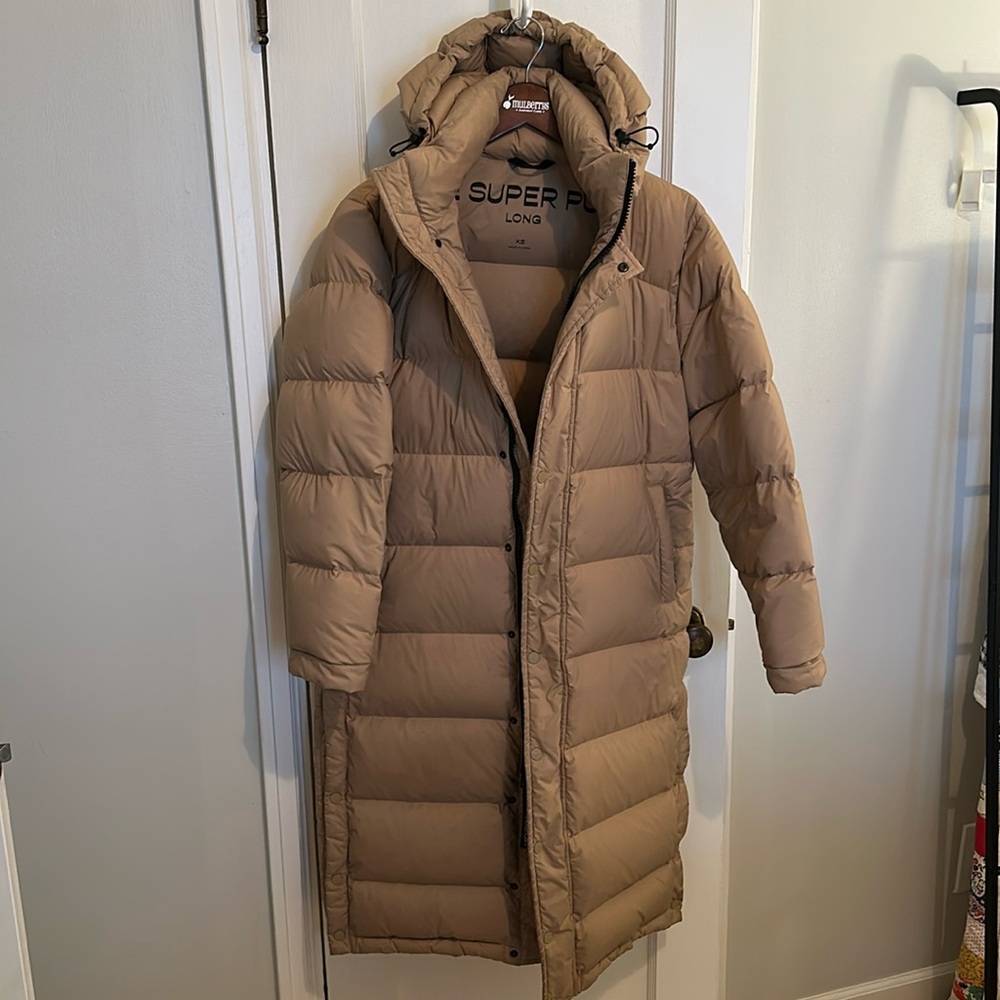 Aritzia Long Super Puff Beige, XS